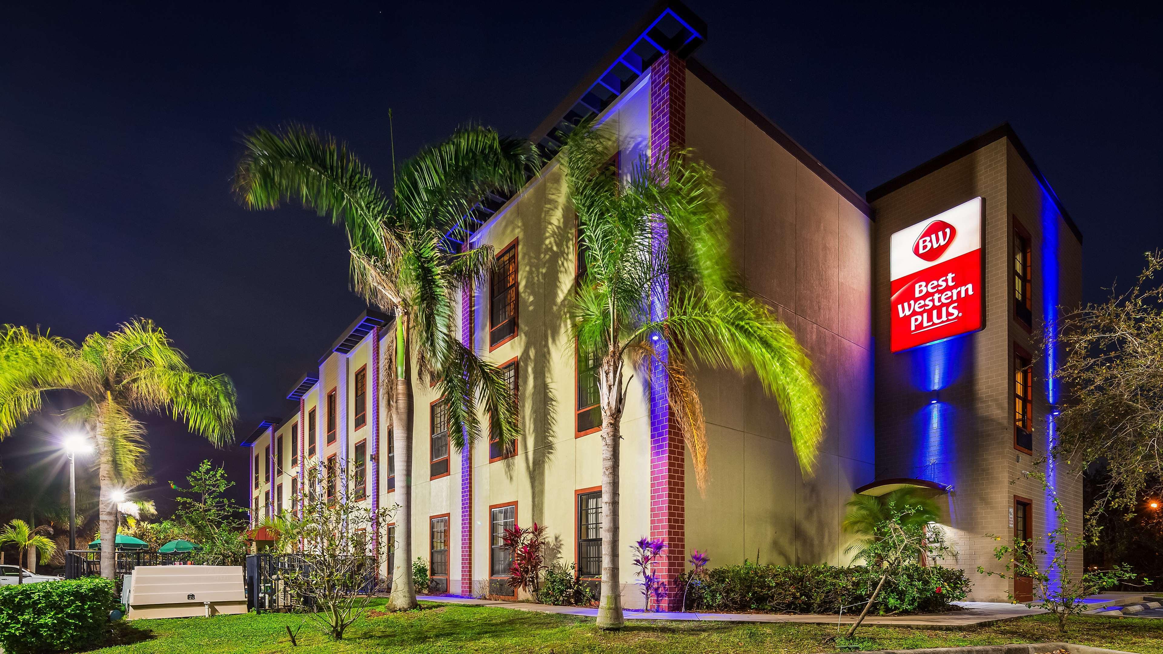 Best Western Plus Bradenton Gateway Hotel Екстериор снимка